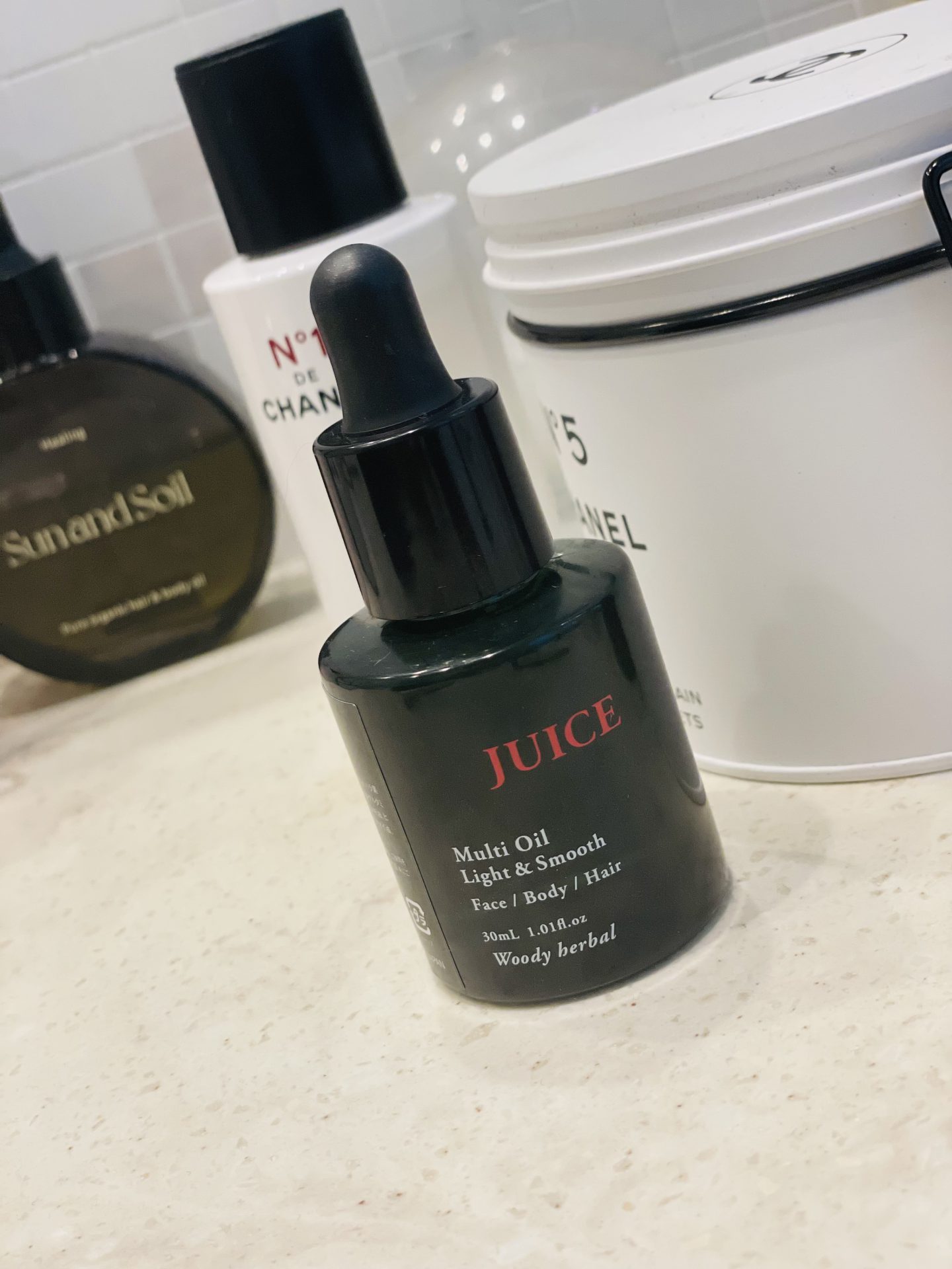 背中のムダ毛、ざらつき。 アローズ発！ JUICEのスクラブで | AMARC