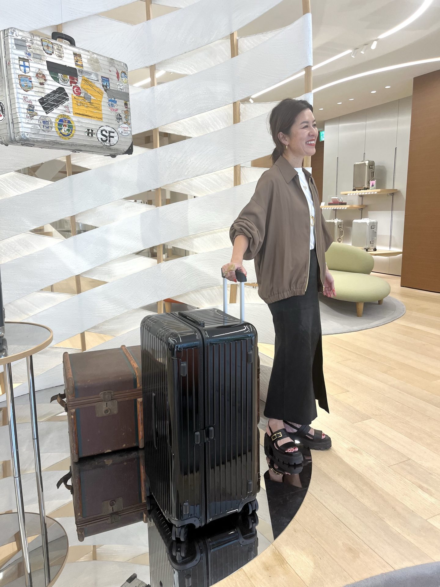 リモワ】日本先行発売の、限定カラーが登場！ by RIMOWA | AMARC